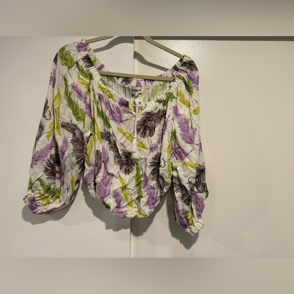 Vakkorama multicolored off shoulder top size medium NWT‎